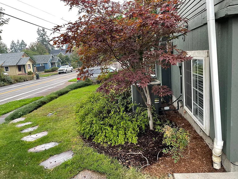 1609 E 24th Ave — Photo 15