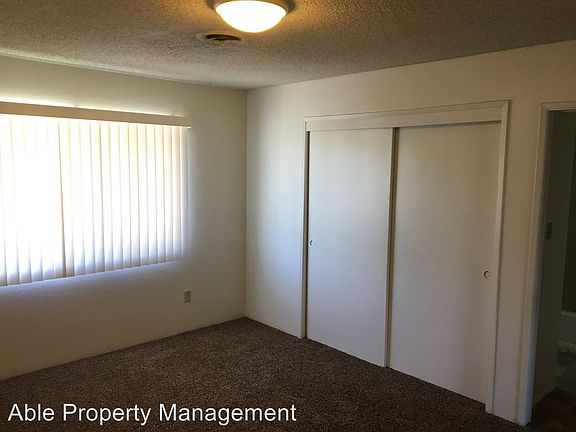 4th image of 200 Lincoln Ave APT 11