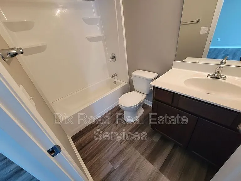 837 Prescot Cir — Photo 9
