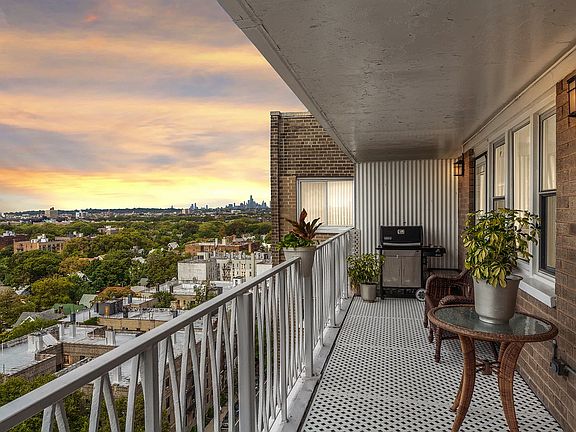 4th image of 1401 Ocean Ave APT 16B