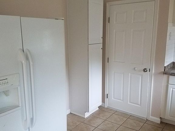 4th image of 1716 Skyline Dr
