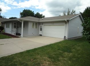 1027 12th St, Boone, IA 50036