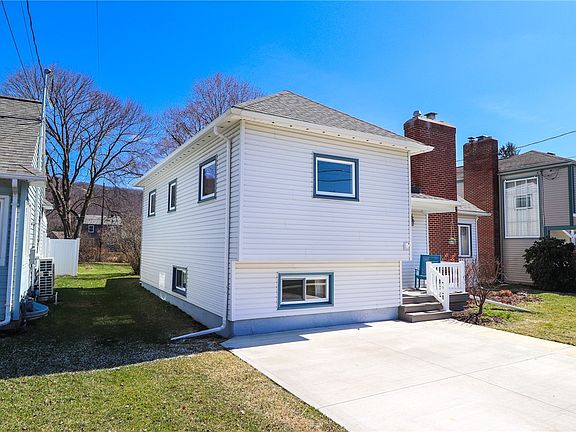 3rd image of 36 Pyrex St