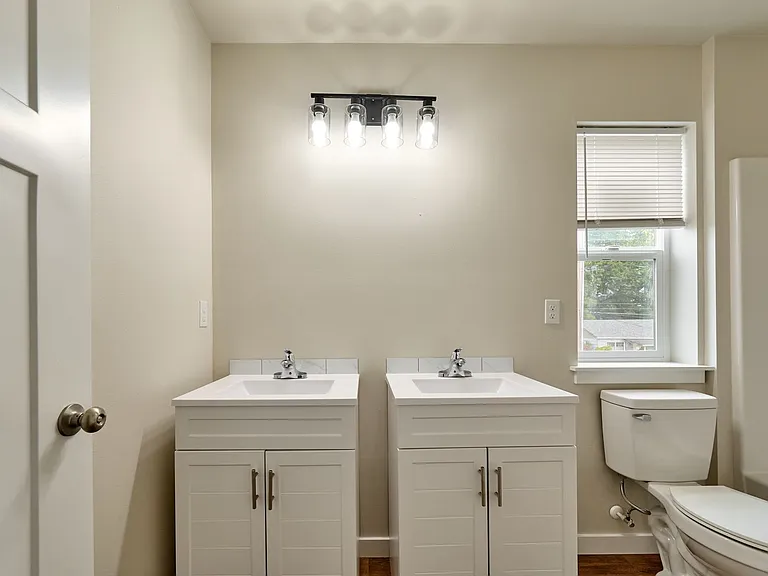 1808 SW 17th Ave #102 — Photo 16
