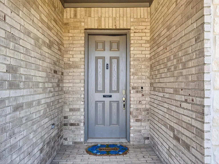1502 Crystal Falls Dr — Photo 4