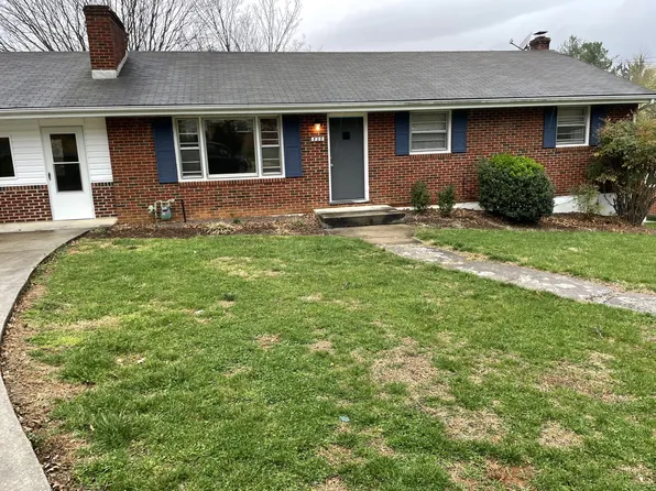 828 Clearwater Ave, Roanoke, VA 24019
