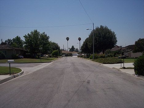 2nd image of 2048 E Daniels Ave