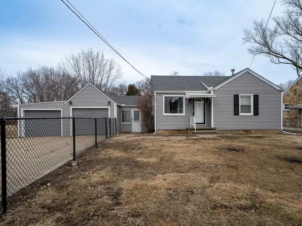 5227 W Monroe Rd, Peoria, IL 61607