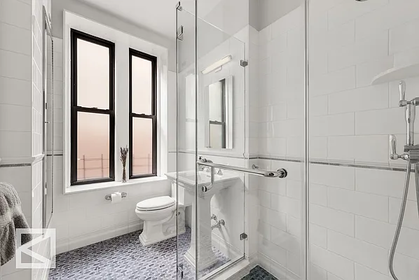 Rented by Douglas Elliman | media 26