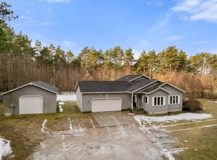 9931 N Amy School Rd, Howard City, MI 49329