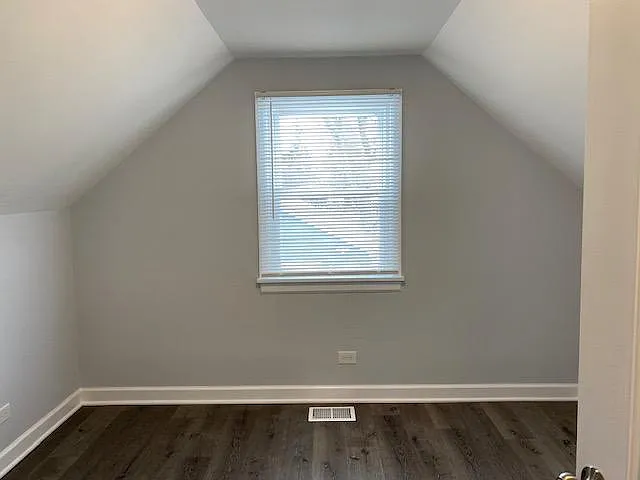 218 W Pineview Dr — Photo 9