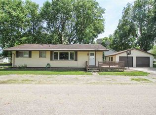113 Chester St, Chestnut, IL 62518