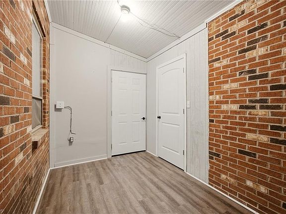 4th image of 6132 Arden Dr