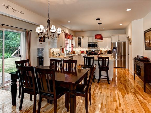 5th image of 9397 Valentine Ln