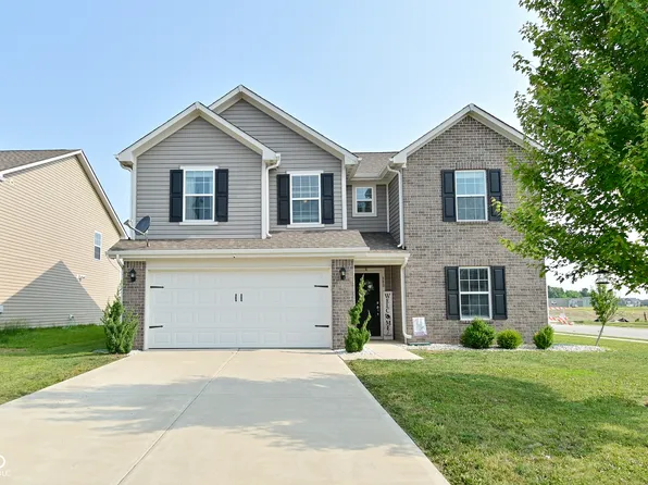 680 Albermarle Dr, Pittsboro, IN 46167