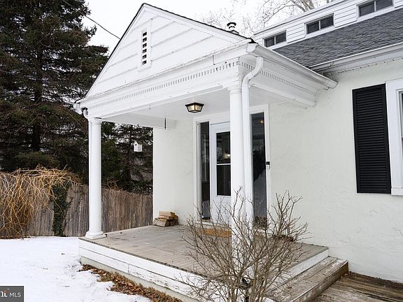 2nd image of 220 Balligomingo Rd