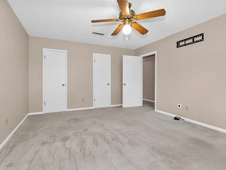 1410 Spillers Ln — Photo 18