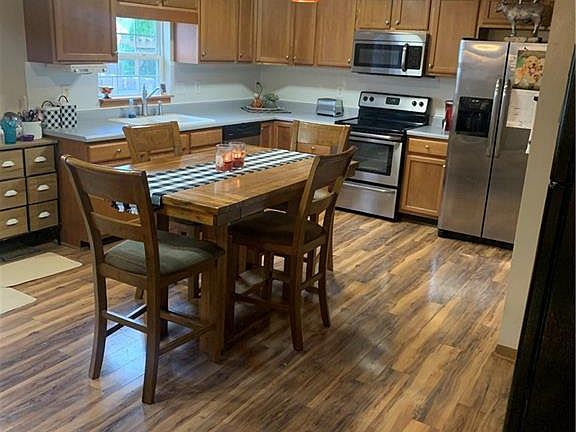 4th image of 1610 Eastfork Dr