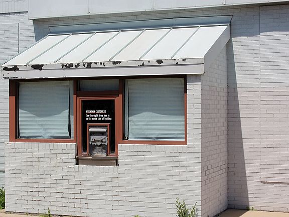 3rd image of 8940 S Cicero Ave