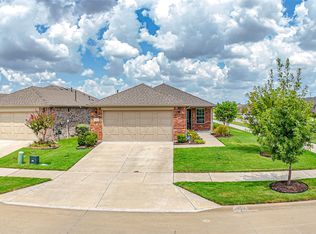 1269 Revolution Dr, Aubrey, TX 76227