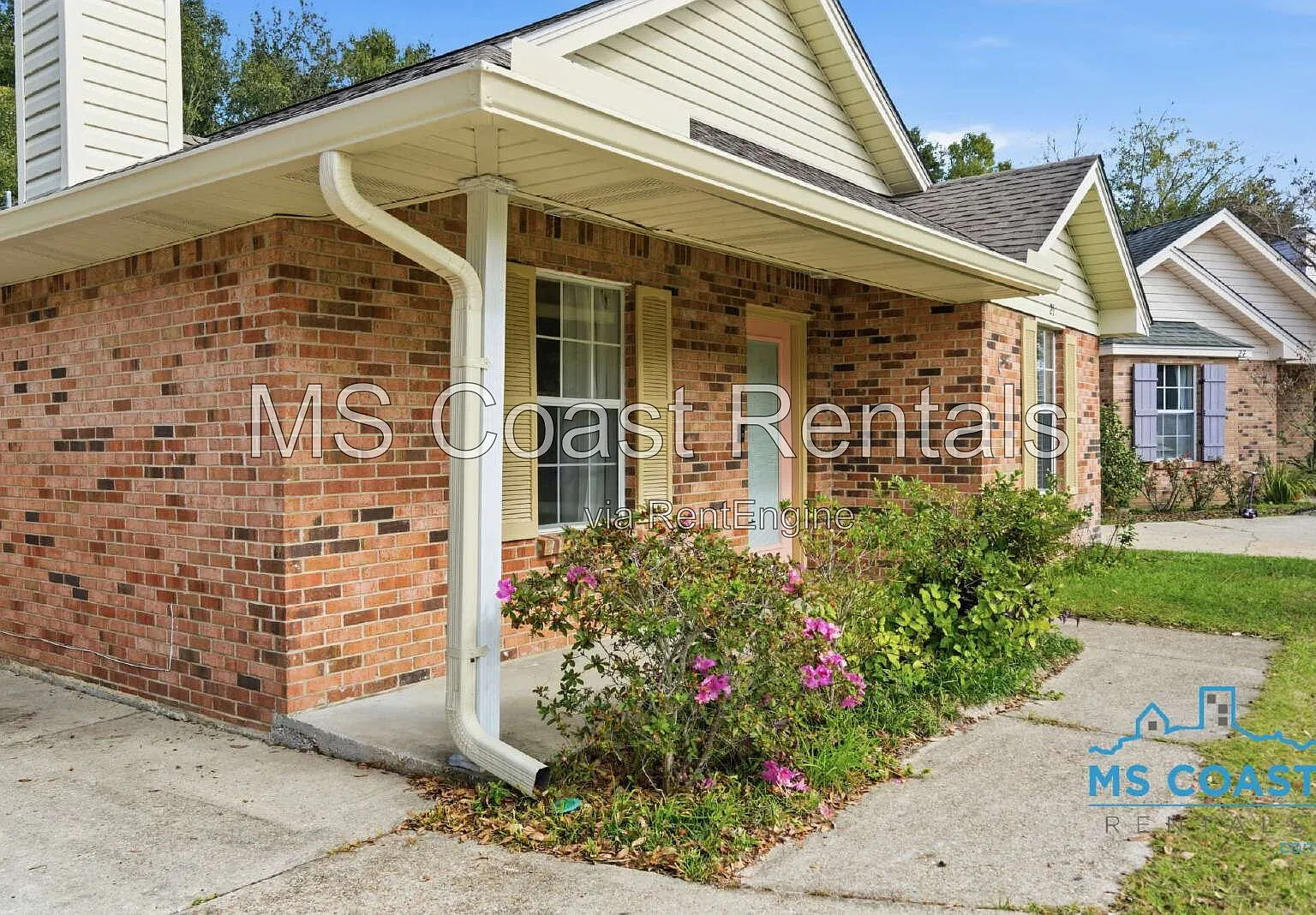 3 bed, 2.0 bath, 1250 sqft, $1,849 — Photo 3