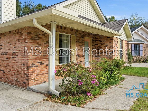 3rd image of 25 Fleetwood Pl