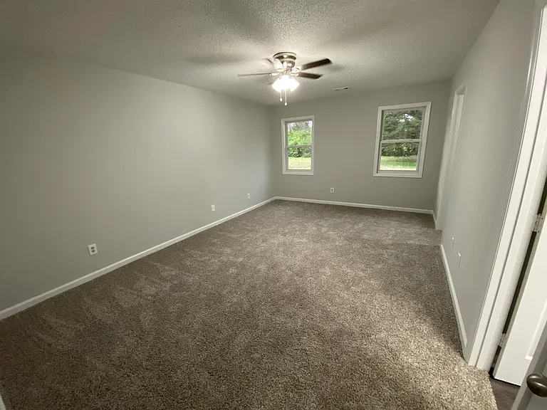 107 Ann Bradley Dr — Photo 15