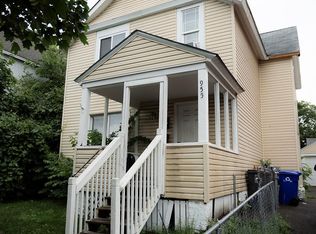 955 Burr St, Saint Paul, MN 55130