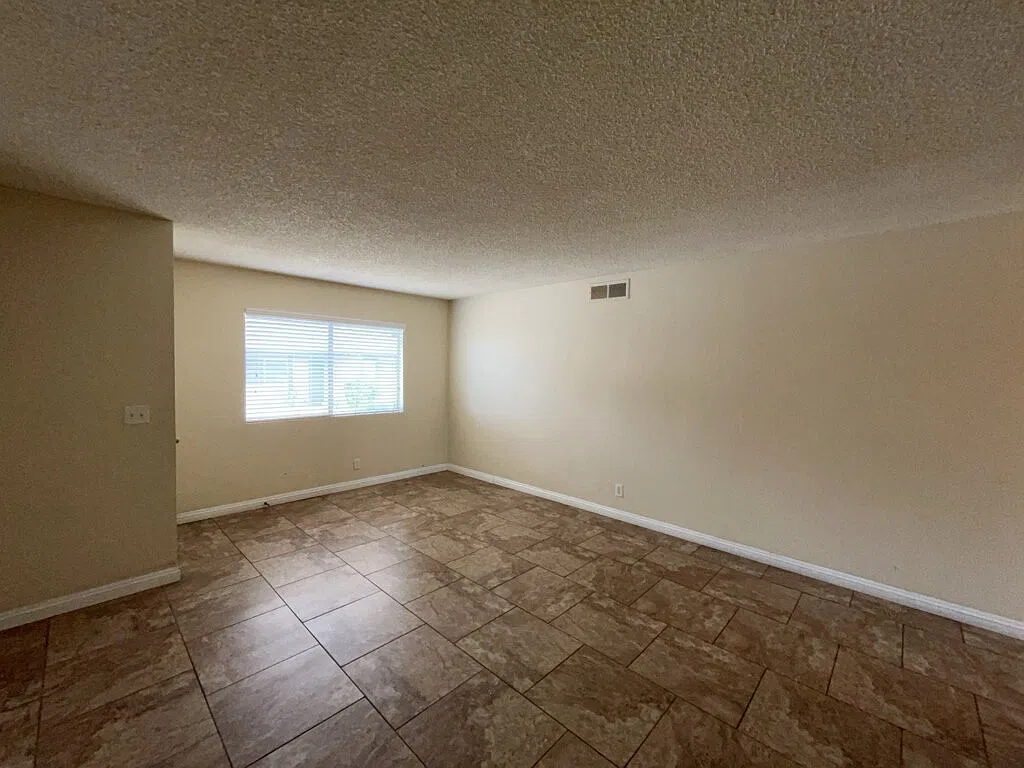 2 bed, 2.0 bath, 1100 sqft, $1,250 — Photo 4