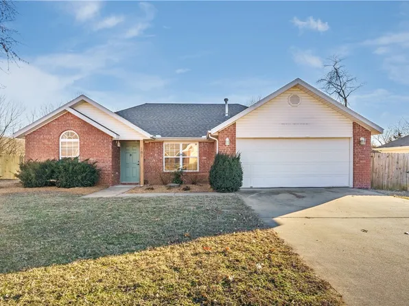 181 Rob St, Farmington, AR 72730