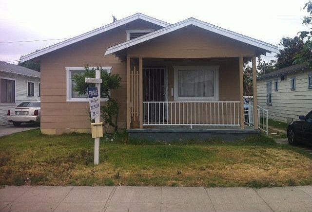 1st image of 1535 W 66th St