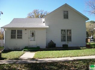 313 Walnut St, Aurelia, IA 51005