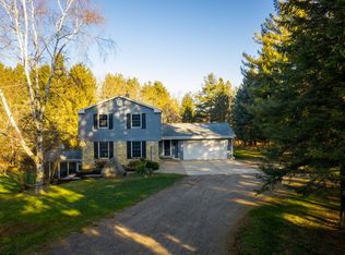 5906 Shannon Rd, Hartford, WI 53027