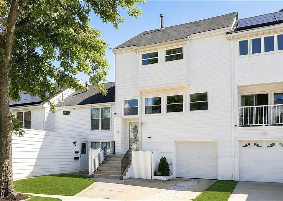 2nd image of 333 Hampton Grn