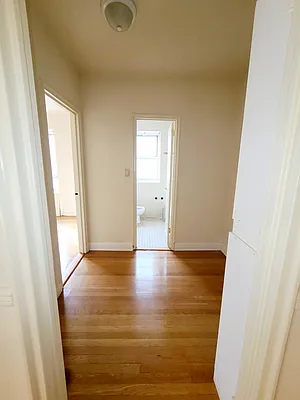 Rented by Metro Garden Realty NYC | media 26