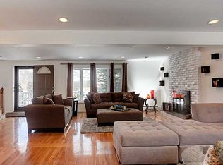 2323 Mendon Rd, Cumberland, RI 02864