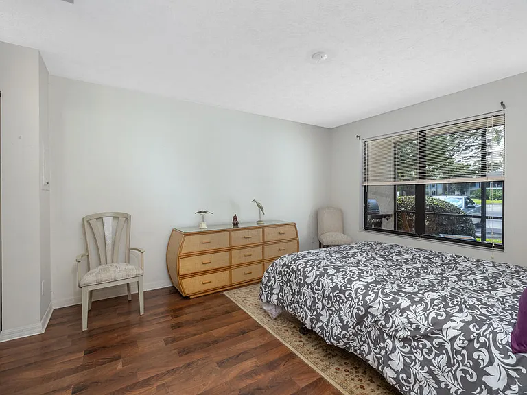 6537 SE Federal Hwy #101 — Photo 14