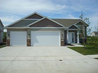 2509 15th St NW, Minot, ND 58703