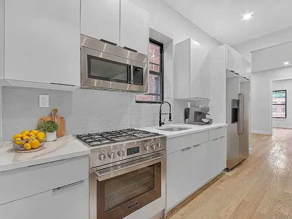 1731 Norman Street image 1 of 17