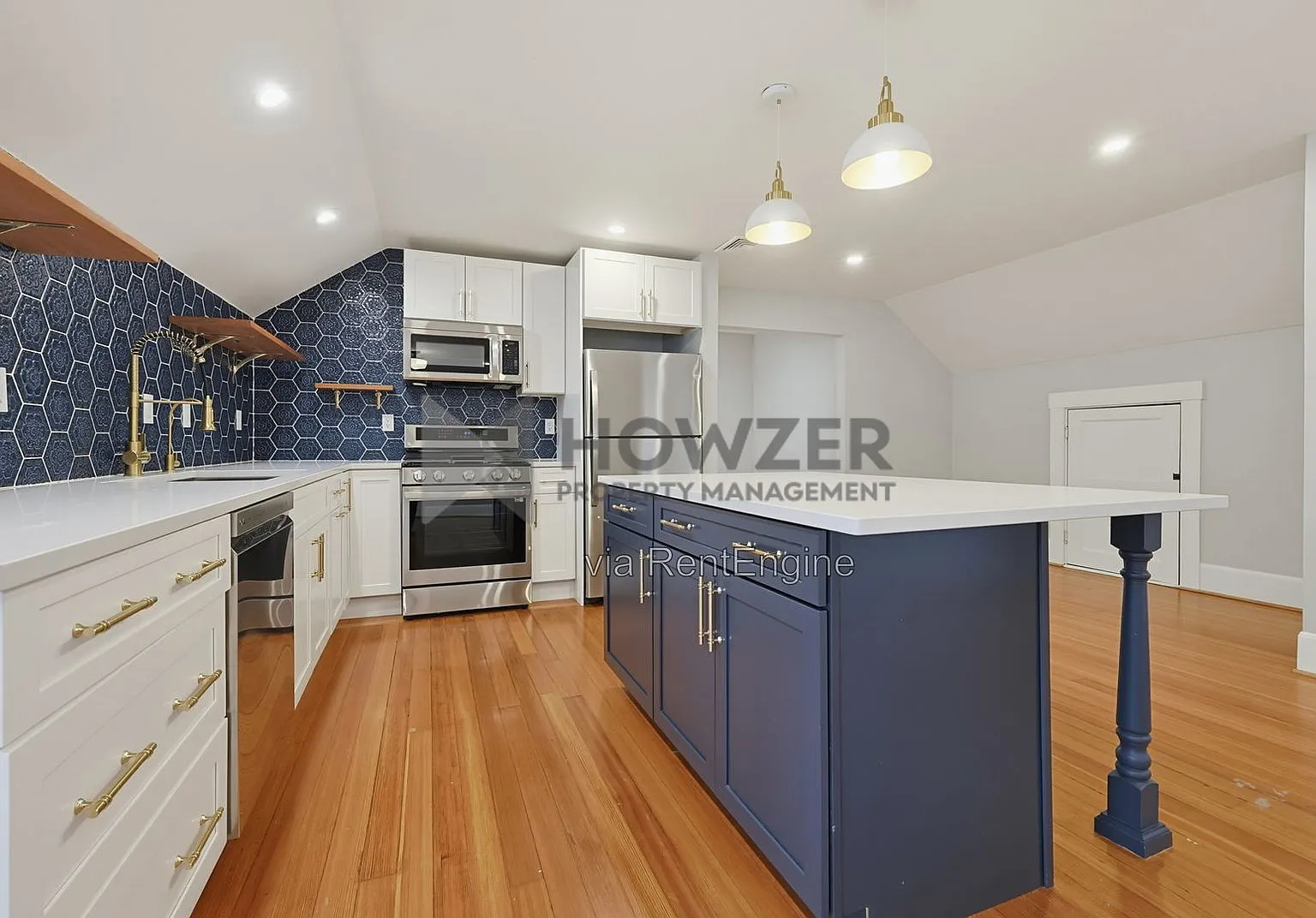 2 bed, 2.0 bath, 1800 sqft, $2,300 — Photo 4