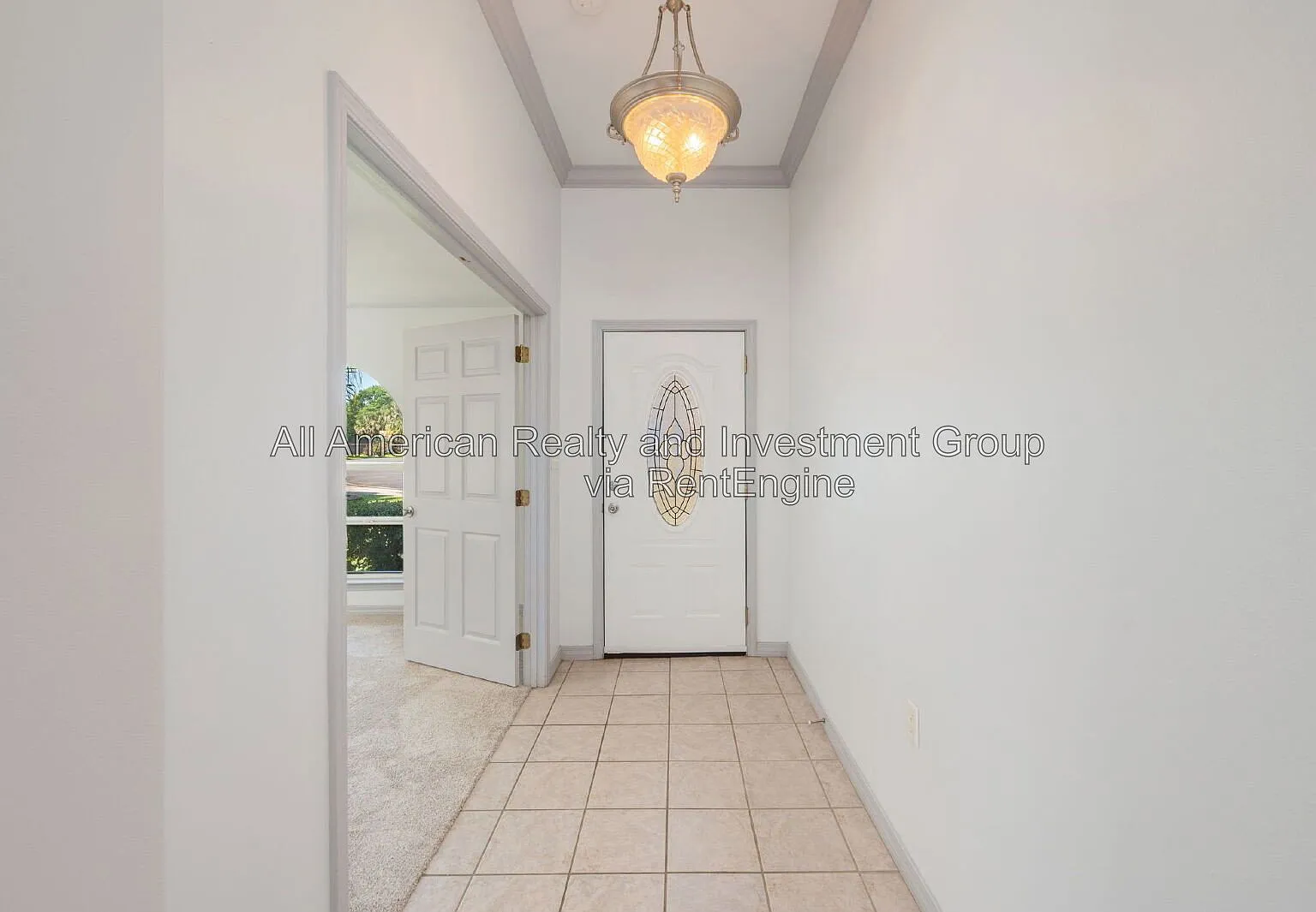 3 bed, 2.0 bath, 2069 sqft, $2,495 — Photo 4