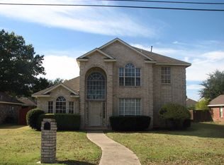 809 S Parks Dr, Desoto, TX 75115