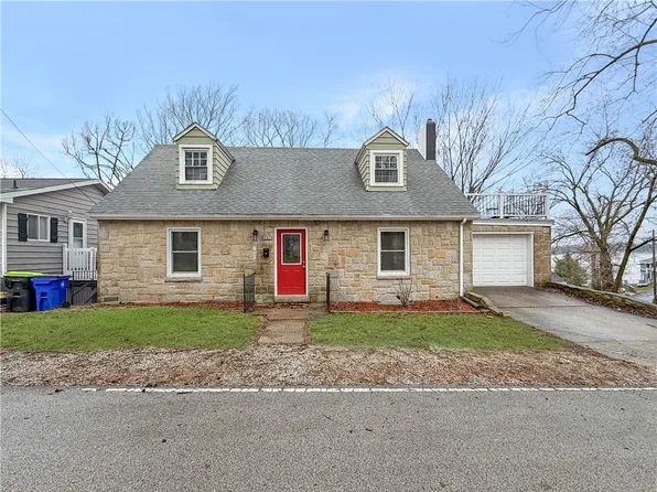 4165 E Park Ln, Decatur, IL 62521