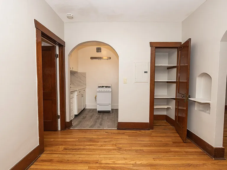 1026 Washington Street — Photo 17