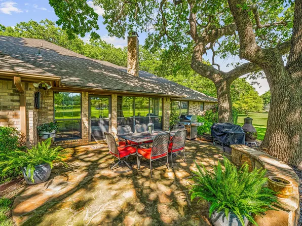 105 Don January St, Stephenville, TX 76401