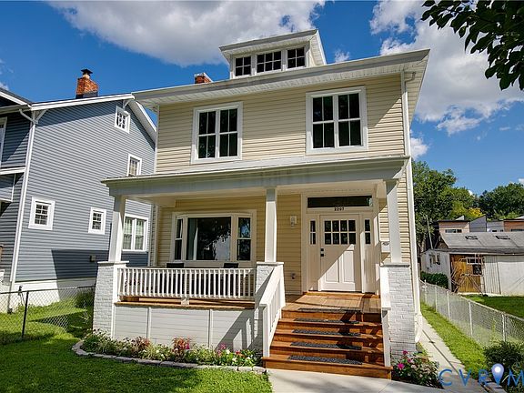 3rd image of 2207 2nd Ave