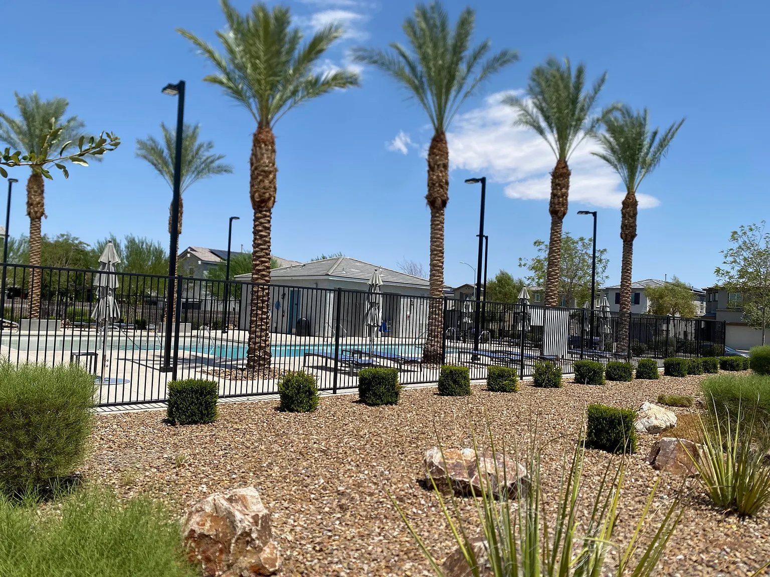 2 bed, 2.5 bath, 1448 sqft, $1,950 — Photo 3