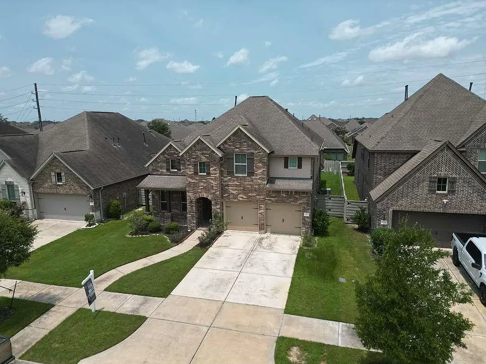 4318 Bayberry Ridge Ln