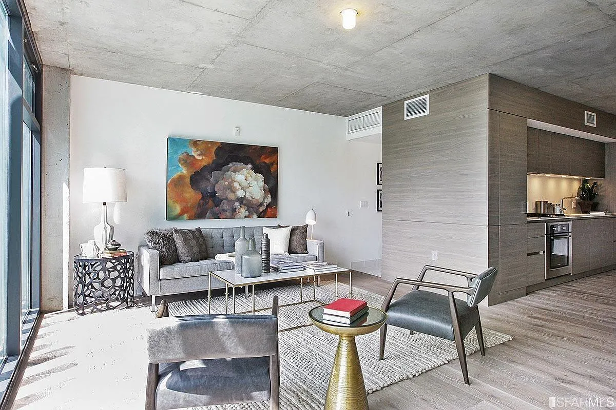 8 Octavia St — Photo 3