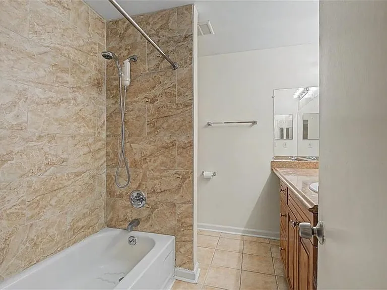 6350 Hawthorne Ter — Photo 34
